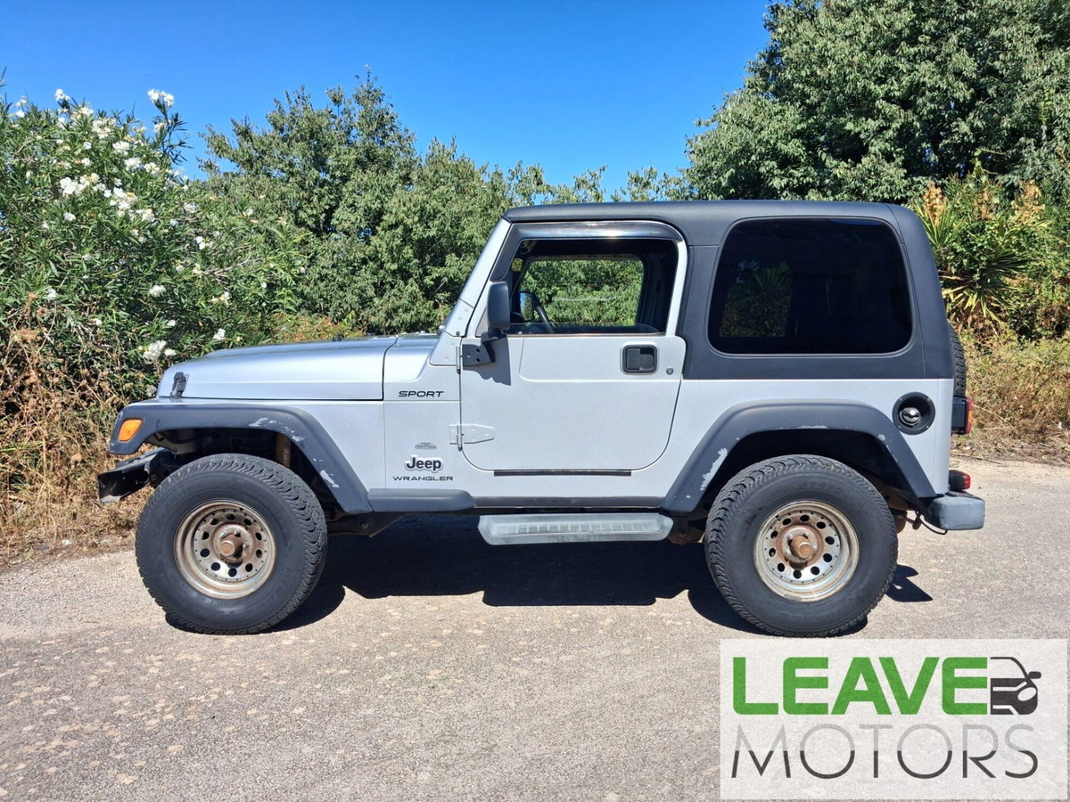 Jeep Wrangler 4.0 cat Sport (8)
