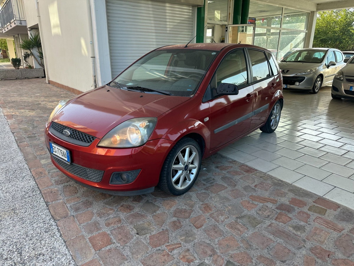 Ford Fiesta 1.2 16V 5p. Ghia