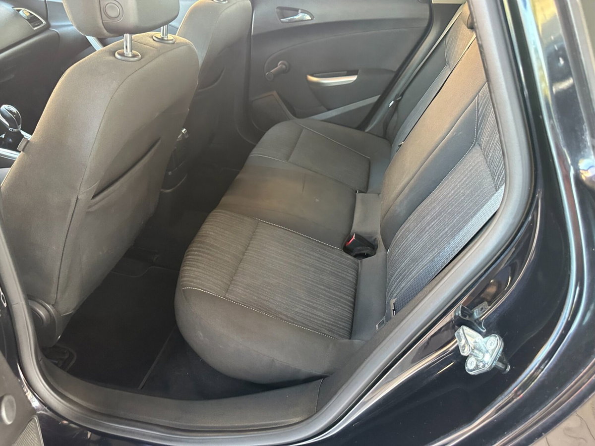Opel Astra 1.7 CDTI 110CV 5 porte Cosmo (12)