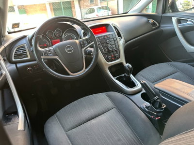 Opel Astra 1.7 CDTI 110CV 5 porte Cosmo (13)