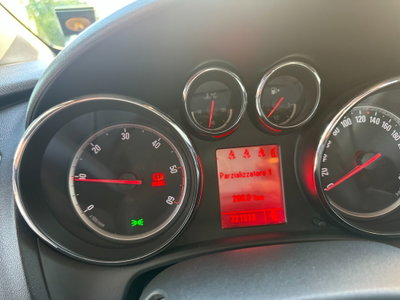 Opel Astra 1.7 CDTI 110CV 5 porte Cosmo (15)