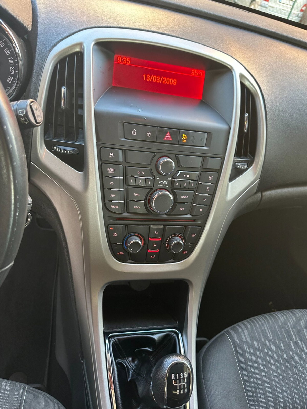 Opel Astra 1.7 CDTI 110CV 5 porte Cosmo (16)