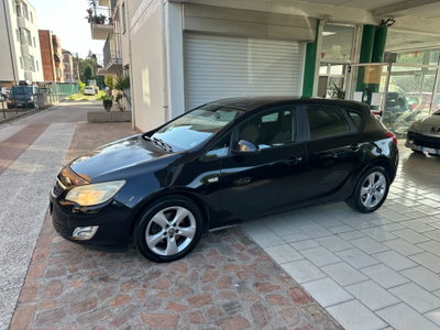 Opel Astra 1.7 CDTI 110CV 5 porte Cosmo (20)