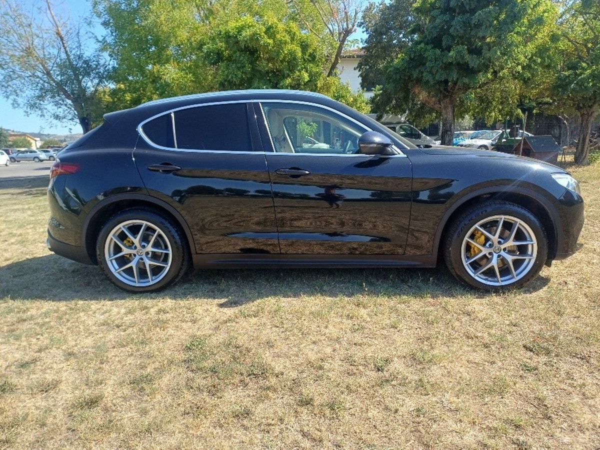 Alfa Romeo Stelvio Stelvio 2.2 Turbodiesel 210 CV AT8 Q4 Executive (5)