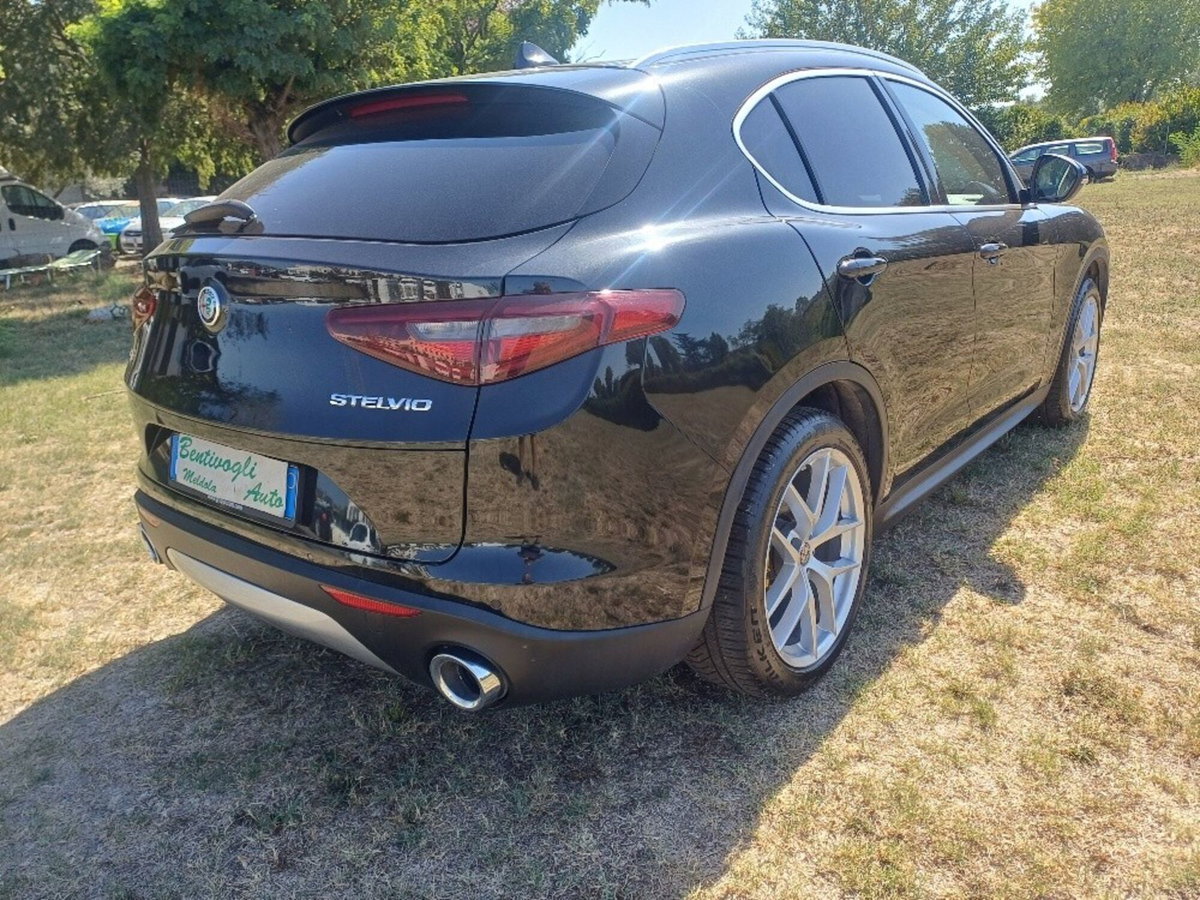 Alfa Romeo Stelvio Stelvio 2.2 Turbodiesel 210 CV AT8 Q4 Executive (8)