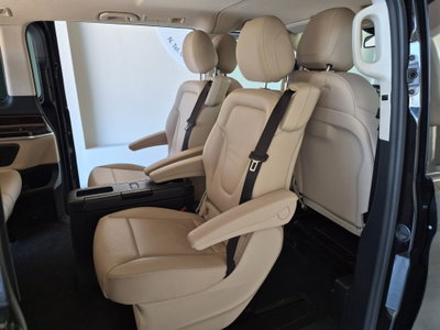 Mercedes-Benz Classe V 220 d Premium Long (10)