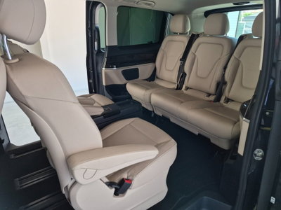Mercedes-Benz Classe V 220 d Premium Long (8)