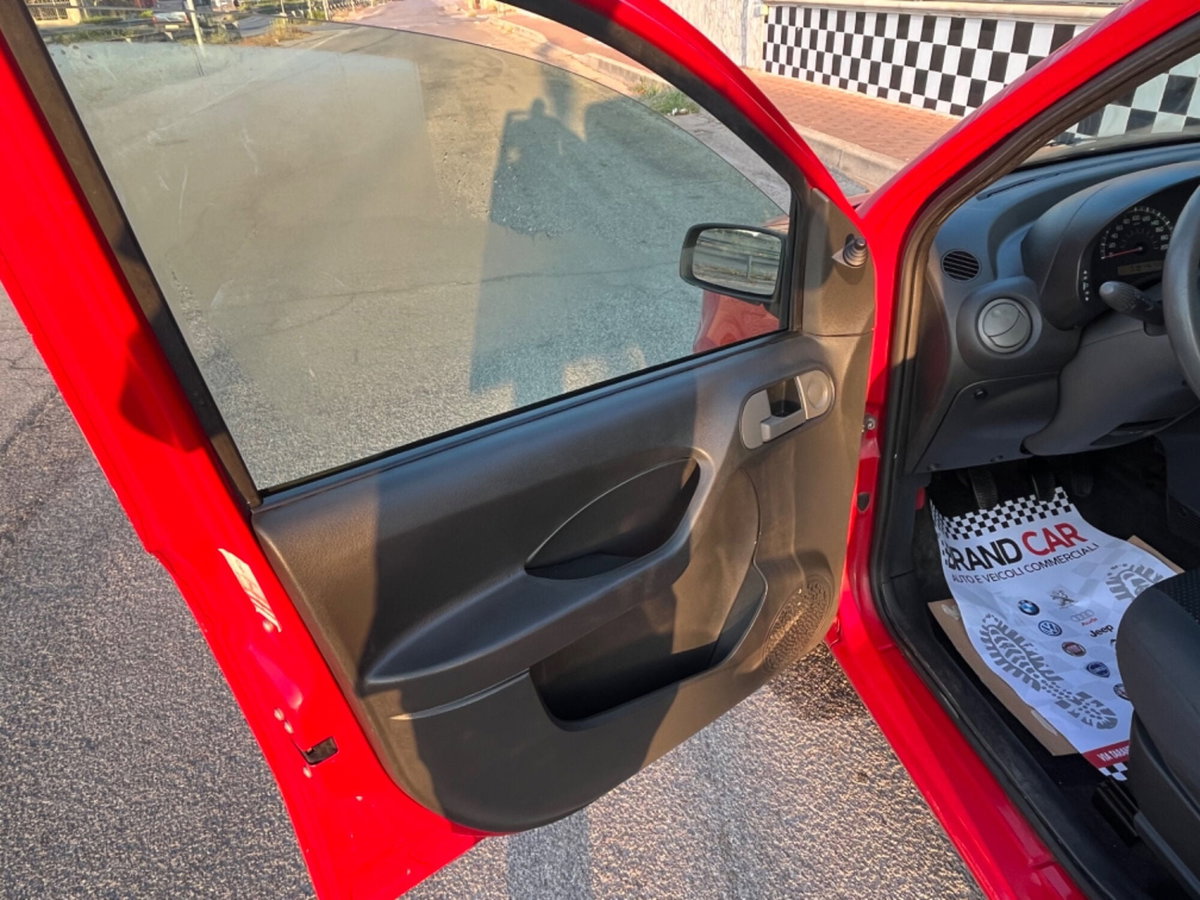 Fiat Panda 1.1 Actual (9)