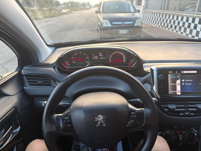 Peugeot 208 HDi 68 CV 5 porte Access (11)