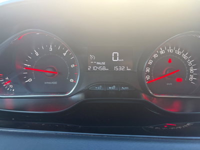 Peugeot 208 HDi 68 CV 5 porte Access (12)