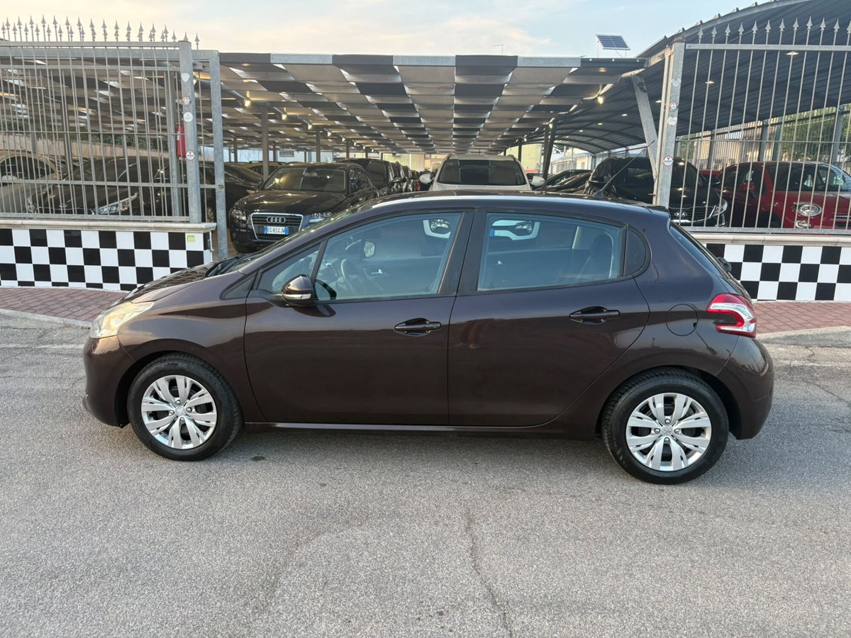 Peugeot 208 HDi 68 CV 5 porte Access (8)