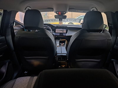 Peugeot 408 1.2 puretech Allure s&s 130cv eat8 (19)