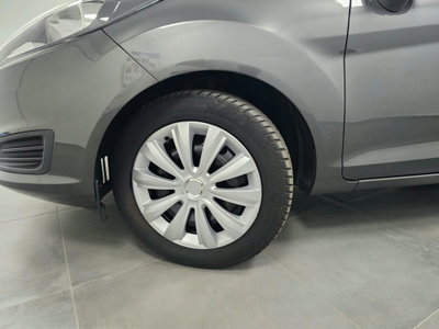 Ford Fiesta 1.5 TDCi 75CV 5 porte (20)