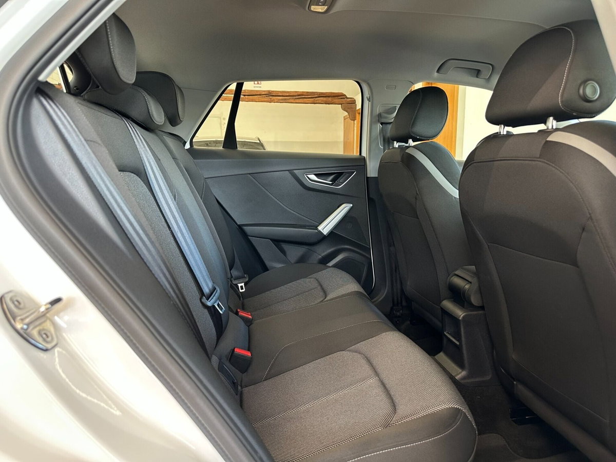Audi Q2 Q2 35 TDI S line Edition (10)