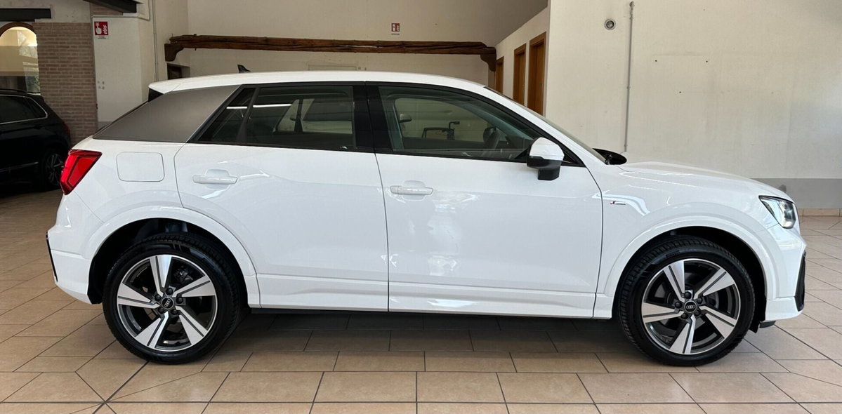 Audi Q2 Q2 35 TDI S line Edition (17)