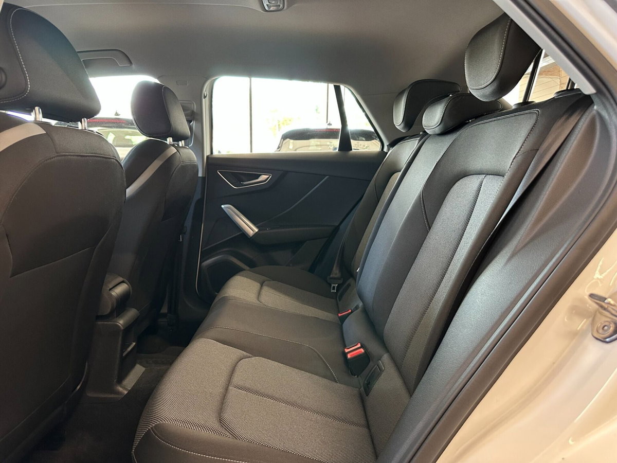 Audi Q2 Q2 35 TDI S line Edition (9)