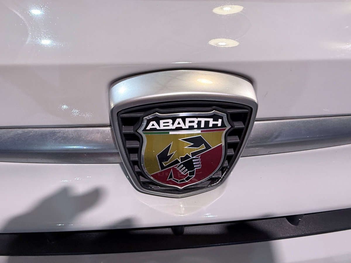 Abarth 595 595 1.4 Turbo T-Jet 165 CV Turismo (10)