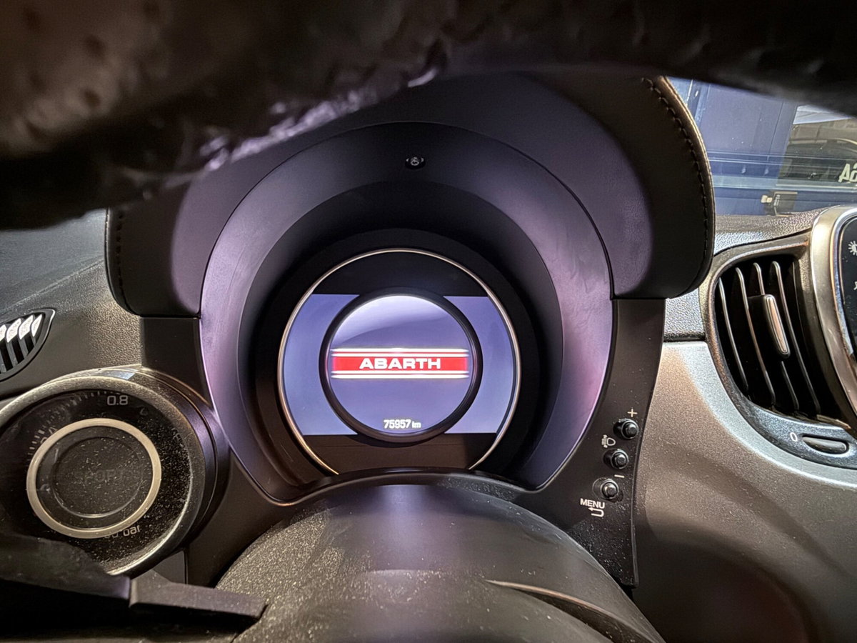 Abarth 595 595 1.4 Turbo T-Jet 165 CV Turismo (18)