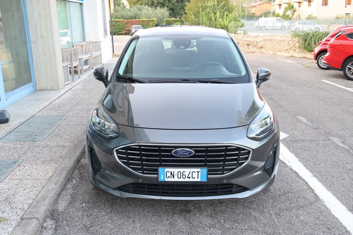Ford Fiesta 1.1 75 CV 5 porte Titanium (2)