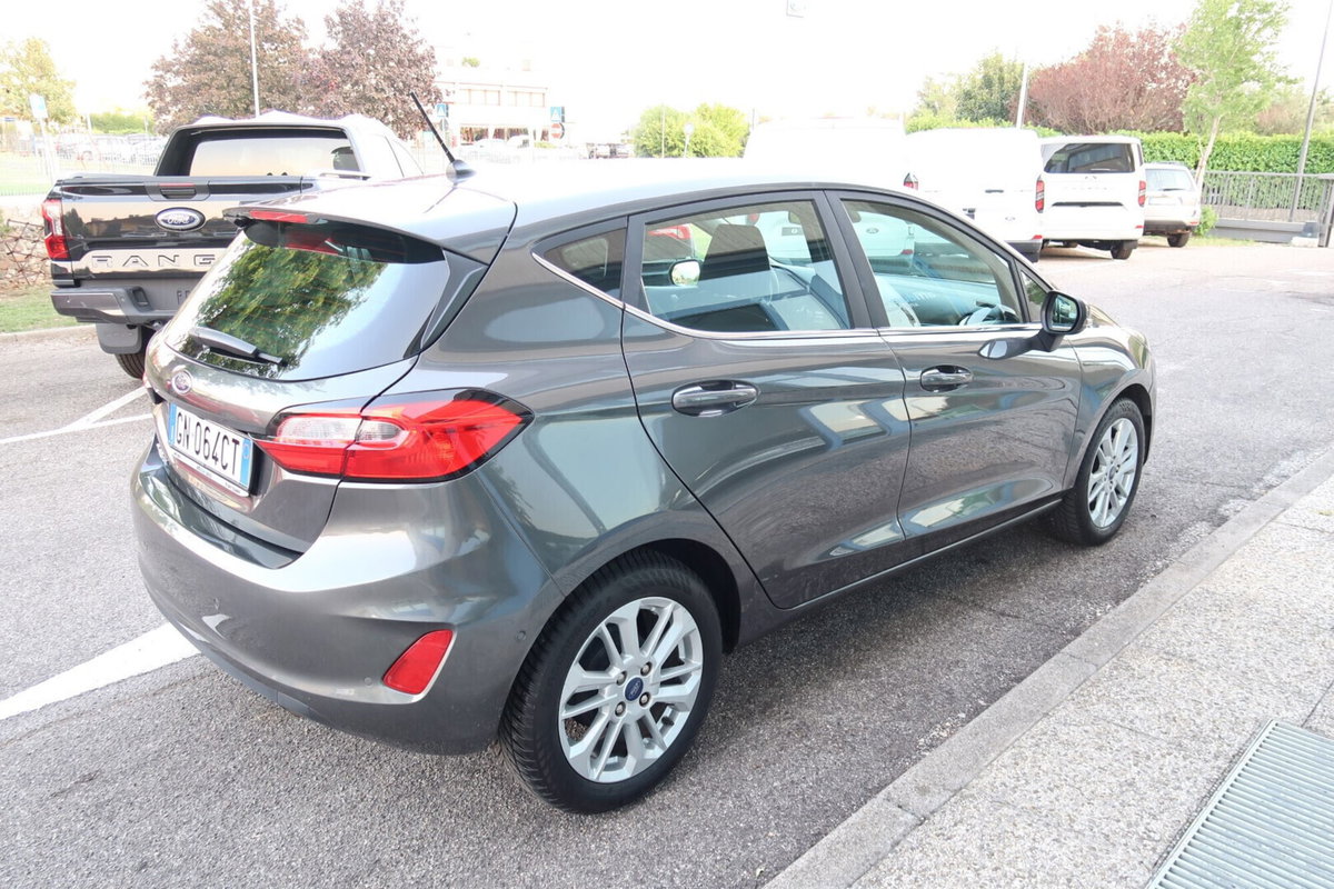 Ford Fiesta 1.1 75 CV 5 porte Titanium (5)