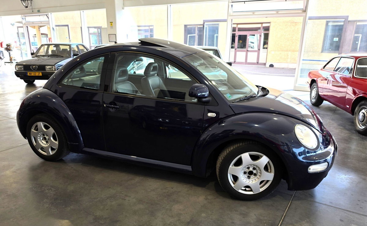 Volkswagen New Beetle TDI (18)