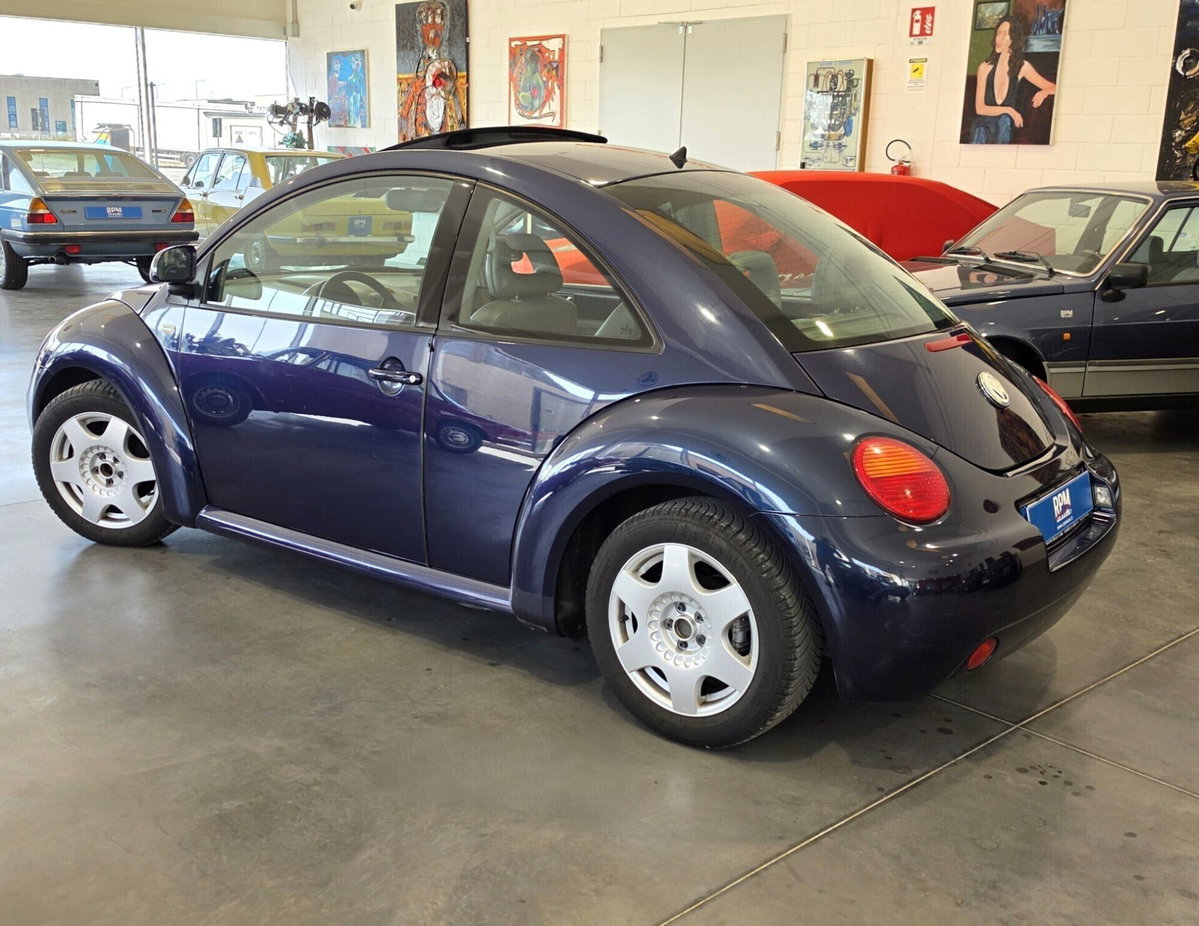 Volkswagen New Beetle TDI (4)