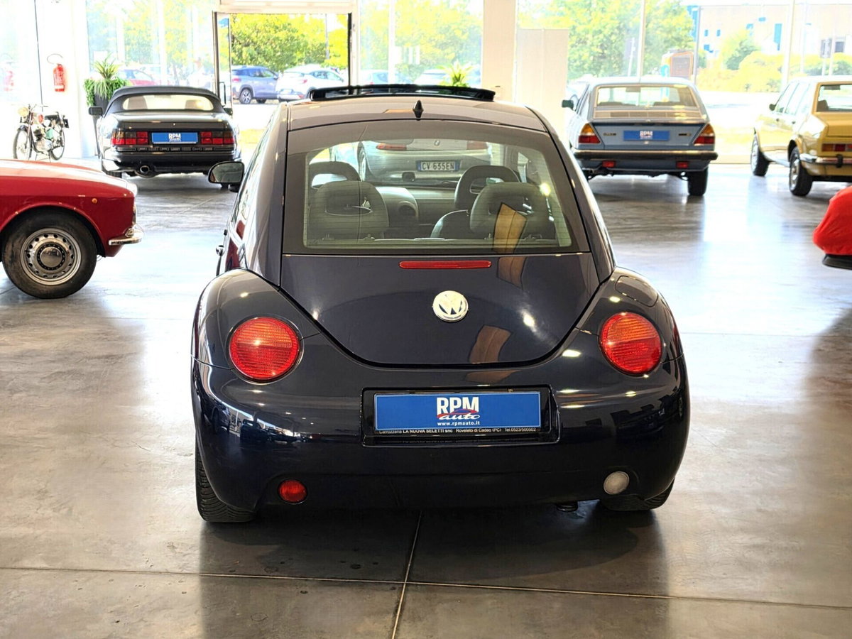 Volkswagen New Beetle TDI (5)