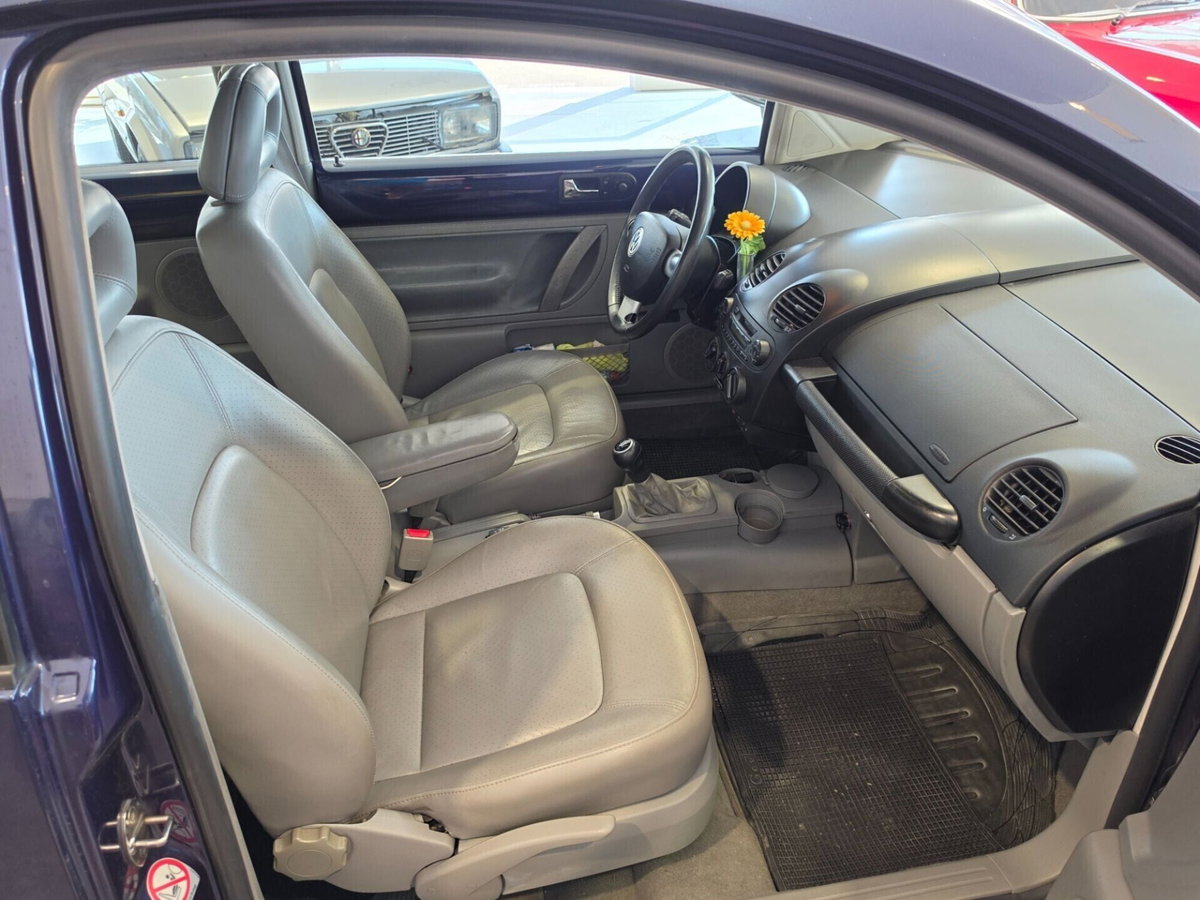 Volkswagen New Beetle TDI (8)