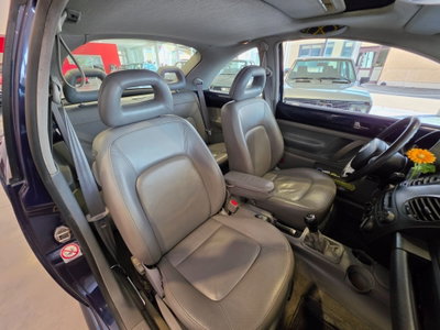 Volkswagen New Beetle TDI (9)