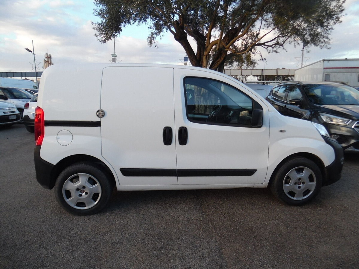 Fiat Fiorino Furgone cargo 1.3 mjt 95cv SX (9)