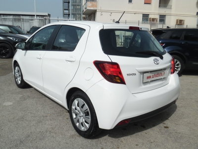 Toyota Yaris 1.0 5 porte Cool (5)