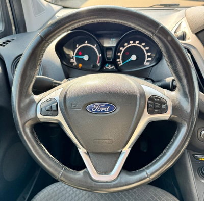 Ford Tourneo Courier 1.5 TDCI 75 CV Sport (7)