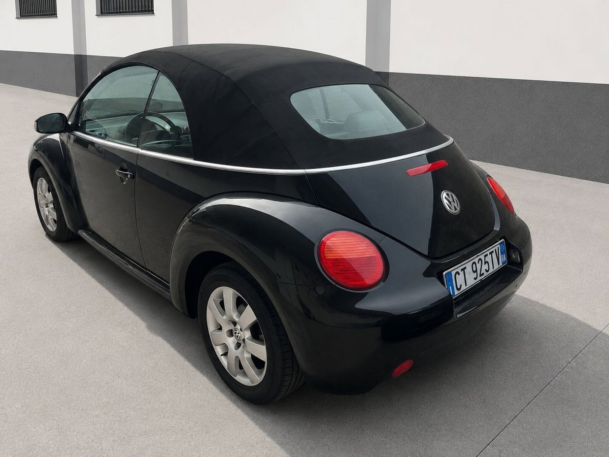 Volkswagen New Beetle Cabrio 1.6 Cabrio (7)