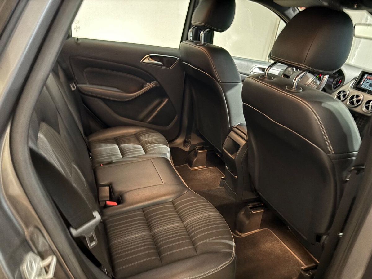 Mercedes-Benz Classe B 180 CDI Premium (13)