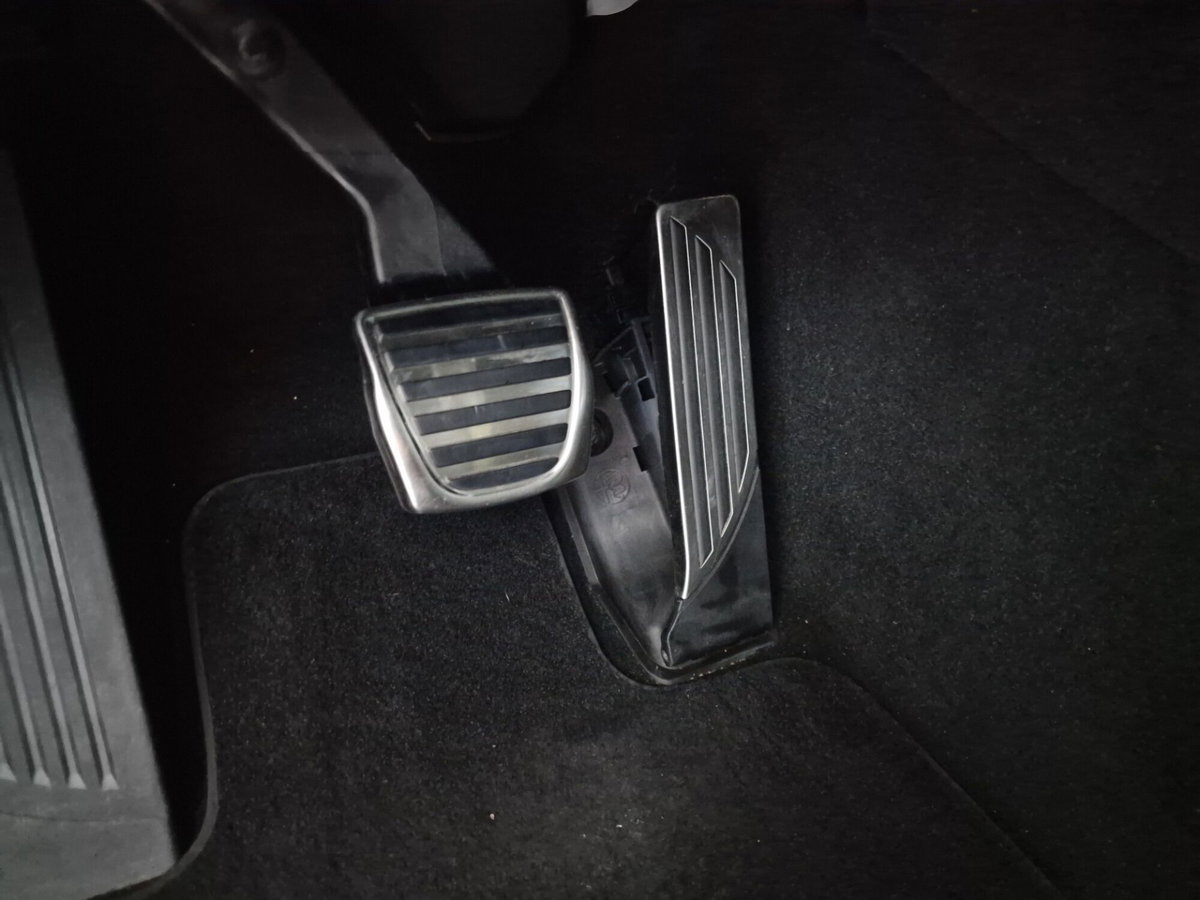 Alfa Romeo Stelvio Stelvio 2.2 Turbodiesel 190 CV AT8 Q4 Sprint (14)