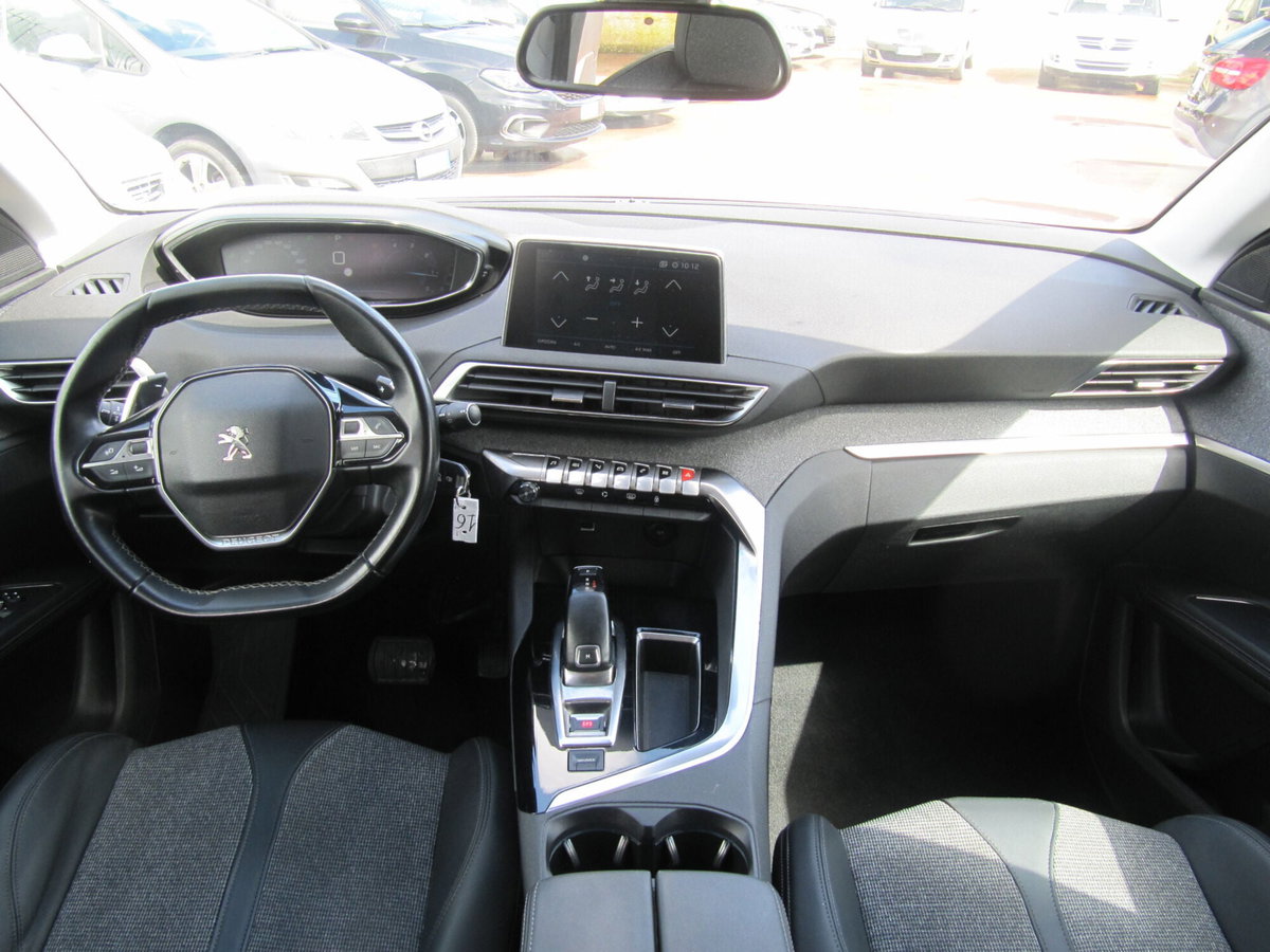 Peugeot 5008 BlueHDi 130 S&S EAT8 Allure (5)