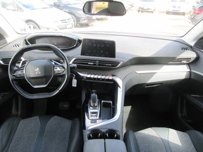 Peugeot 5008 BlueHDi 130 S&S EAT8 Allure (5)