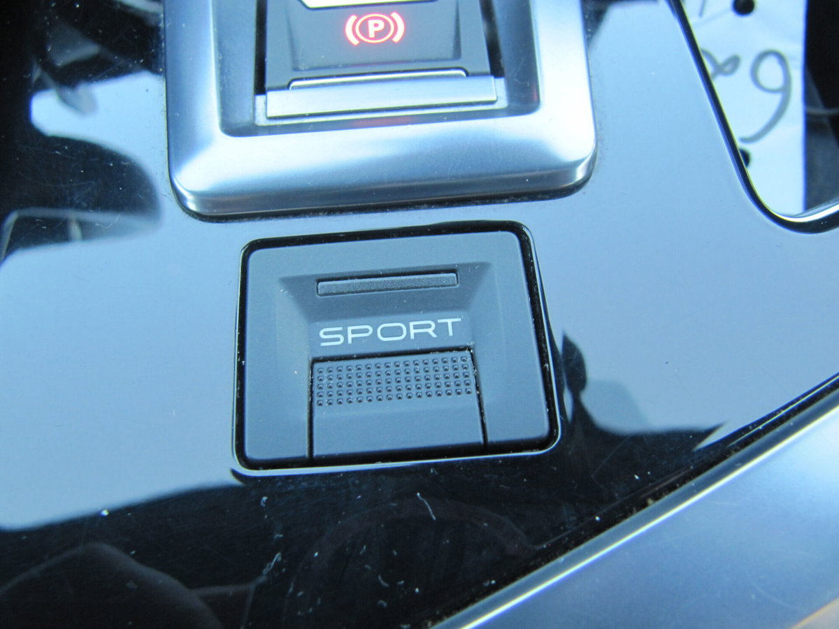 Peugeot 3008 BlueHDi 180 S&S EAT6 GT (8)