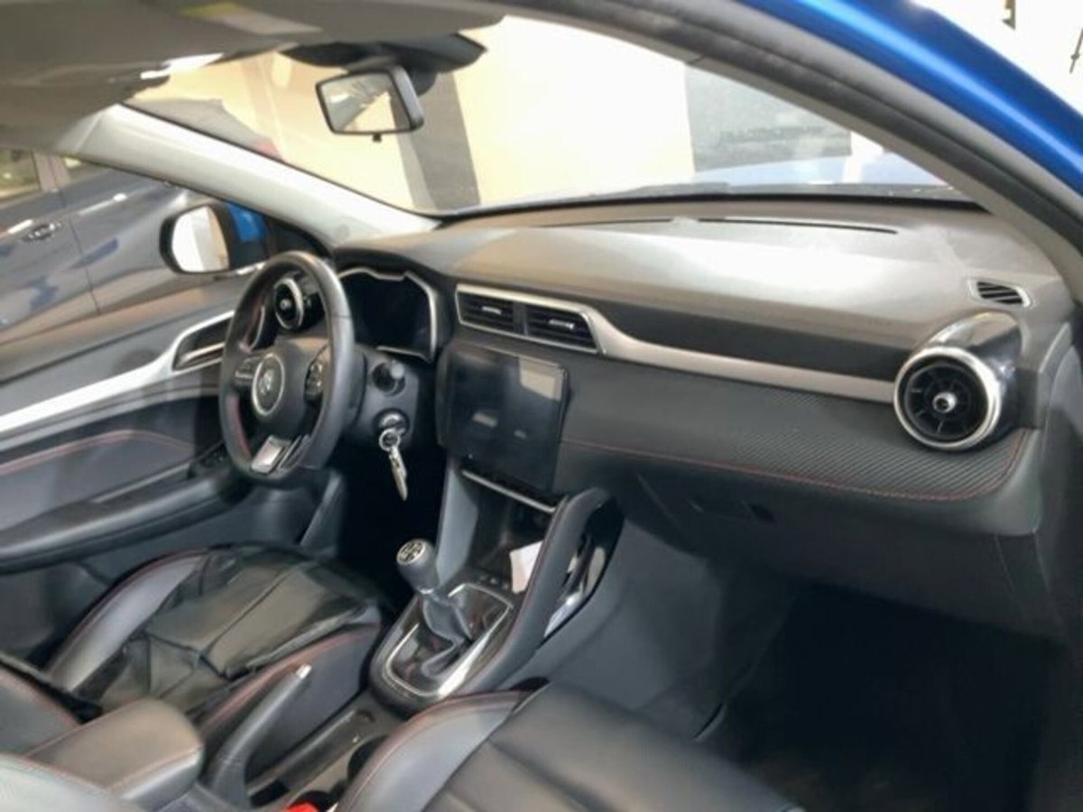 Mg ZS ZS 1.5 Luxury (3)