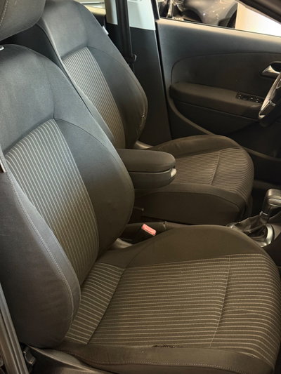 Volkswagen Polo 1.2 TSI 5 porte Highline (11)