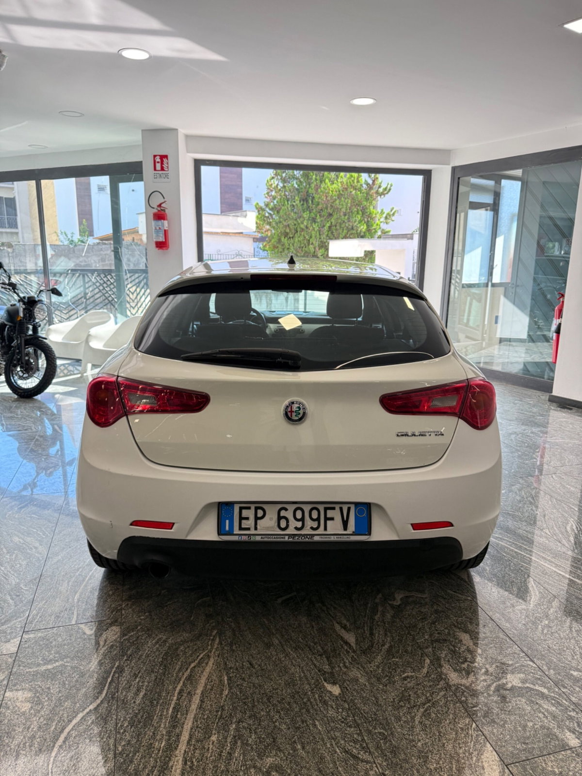 Alfa Romeo Giulietta 1.4 Turbo Distinctive Gpl 120cv E6 (5)