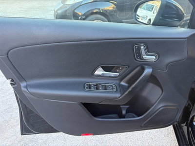 Mercedes-Benz Classe A 180 d Automatic Sport (11)