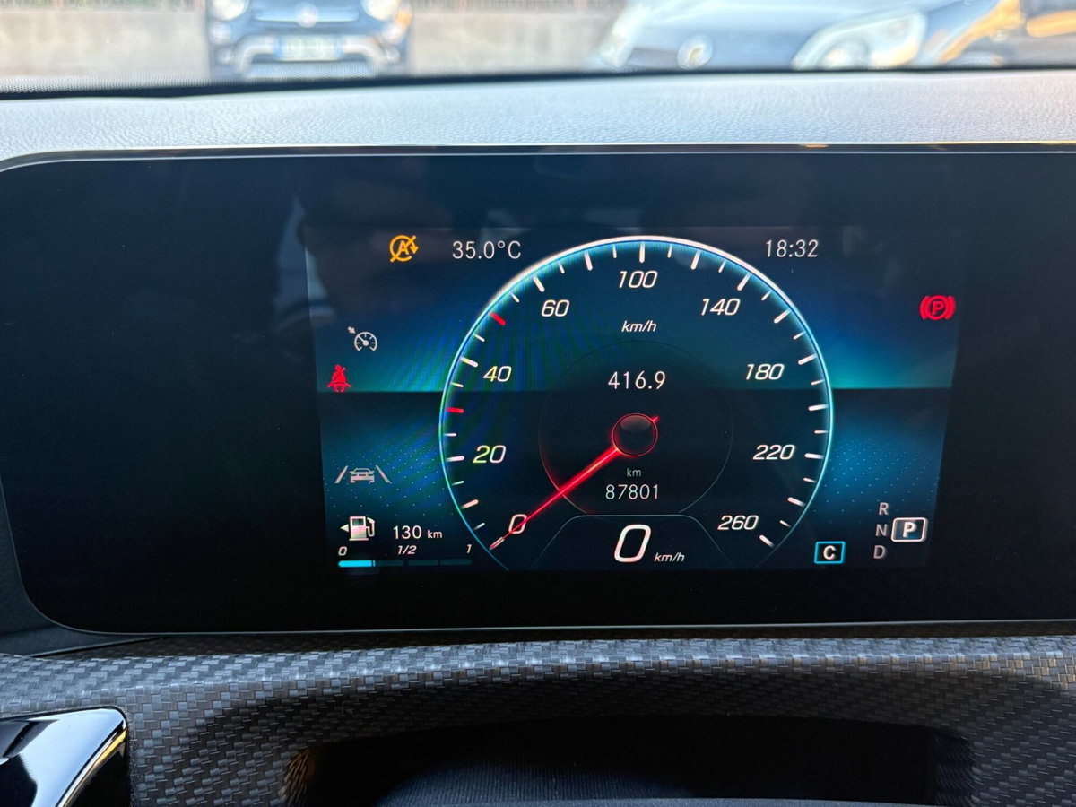 Mercedes-Benz Classe A 180 d Automatic Sport (15)