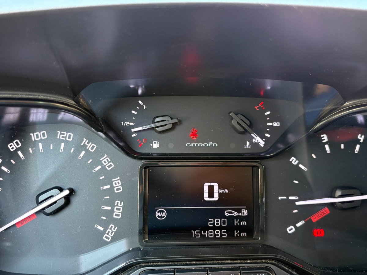 Citroen C3 Aircross BlueHDi 110 S&S Feel (14)