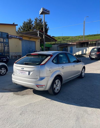 Ford Focus 1.6 TDCi (110CV) Coupé (4)