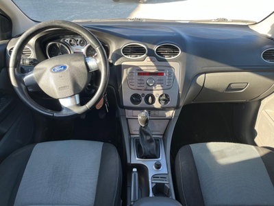 Ford Focus 1.6 TDCi (110CV) Coupé (7)