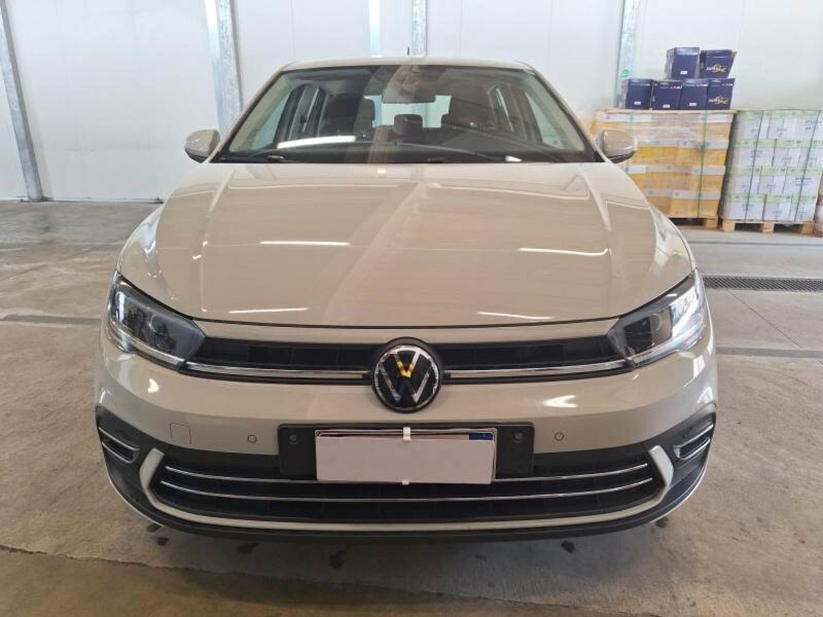 Volkswagen Polo 1.0 tsi Style 95cv (2)