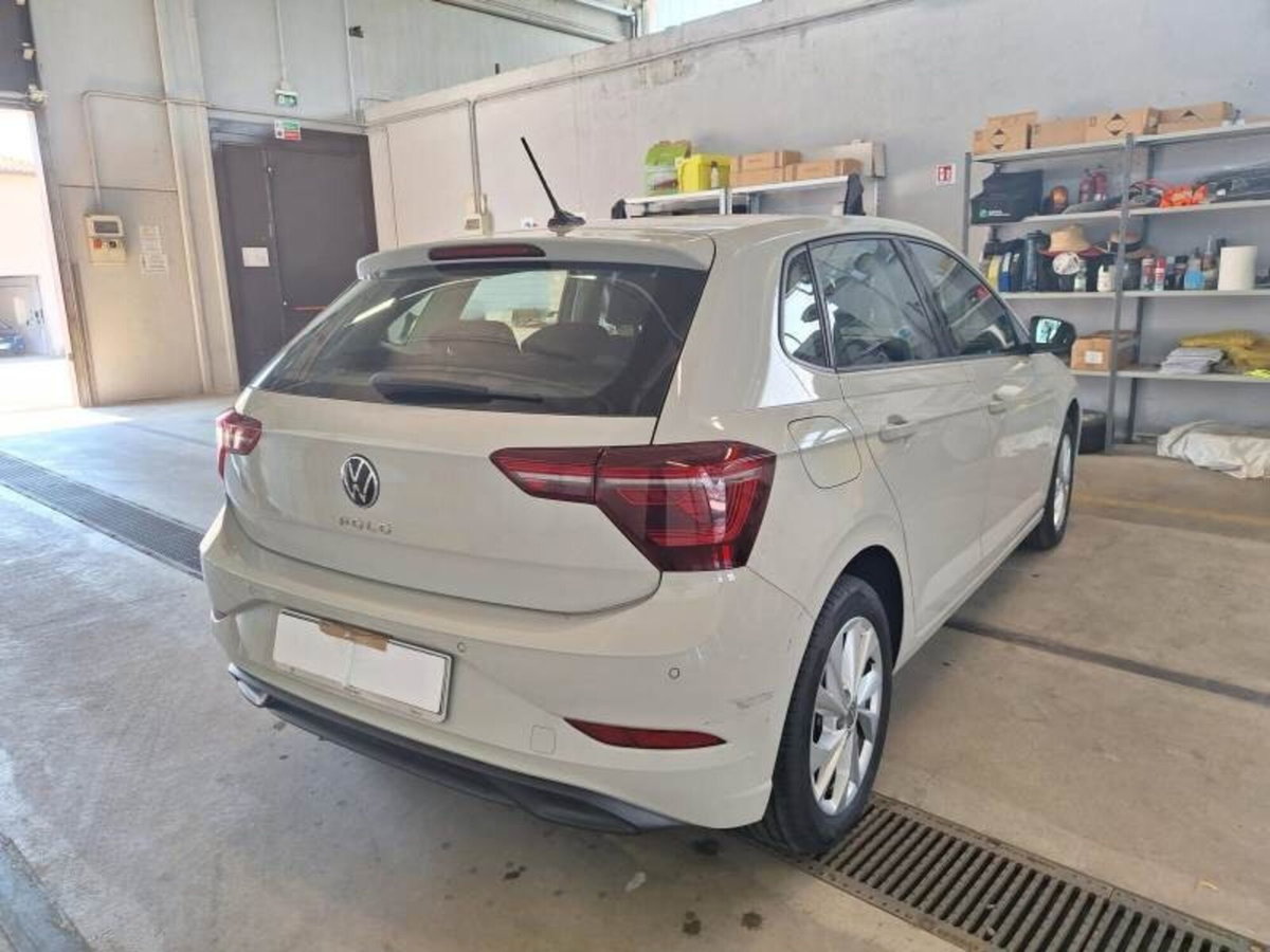 Volkswagen Polo 1.0 tsi Style 95cv (5)