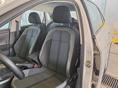 Volkswagen Polo 1.0 tsi Style 95cv (7)