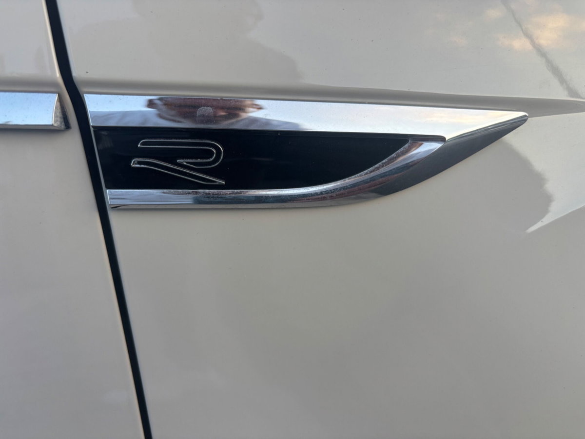 Volkswagen T-Roc Cabrio 1.5 TSI ACT R-Line (6)